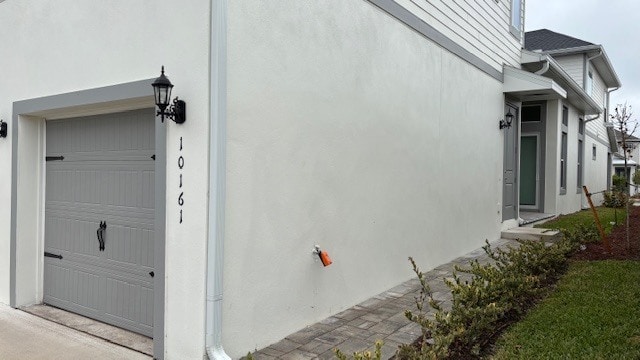 Building Photo - Modern 1/1 Garage Apartment Living in the Heart of Laureate Park!