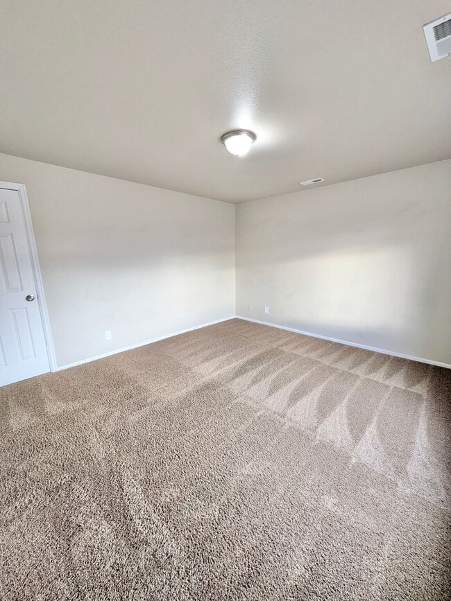 Photo - 1833 E 3rd St Unit A