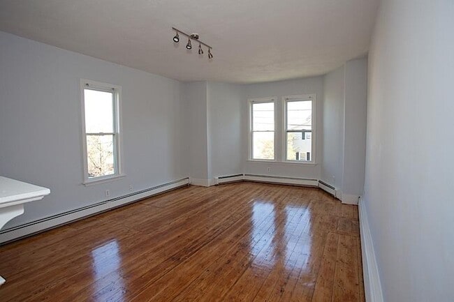 Photo - 7 Munroe St Unit 1