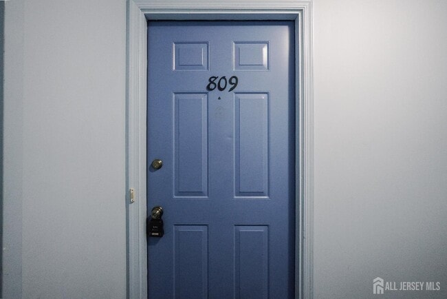 Photo - 809 Woodhaven Dr