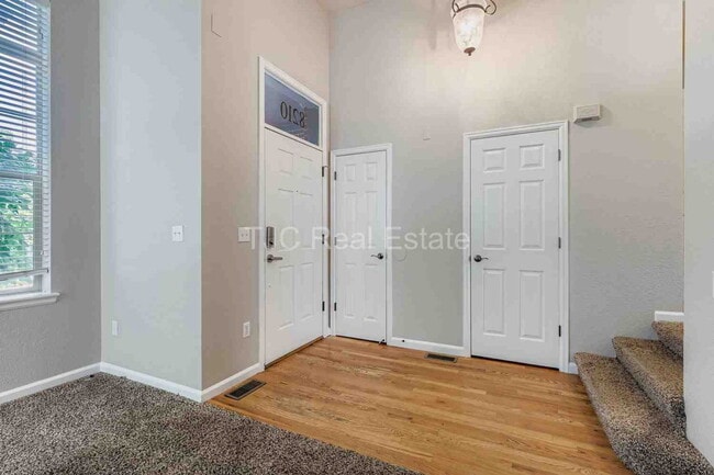 Photo - 8210 E 29th Ave