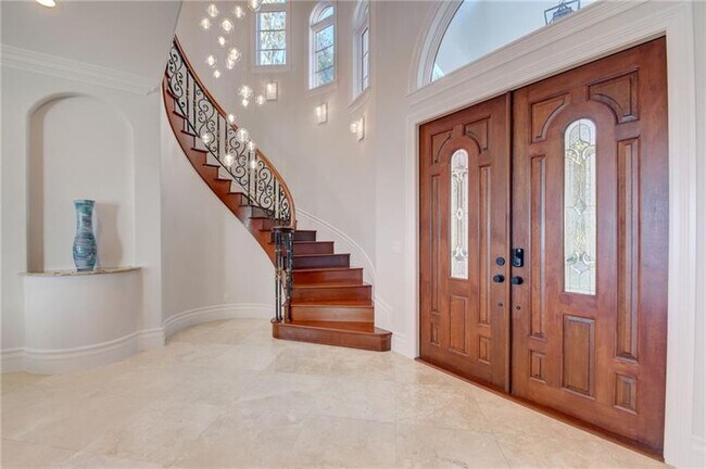 Photo - 1320 S Lakeside Dr