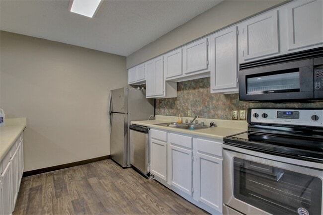 Westbridge Apartments