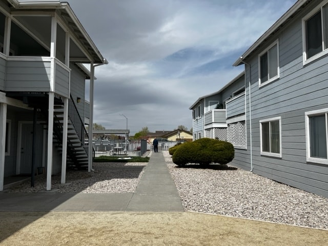 Stillwater Apartments