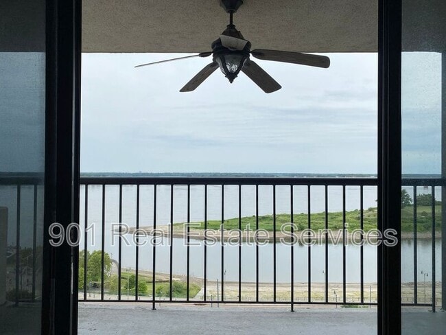 Photo - 200 Wagner Pl