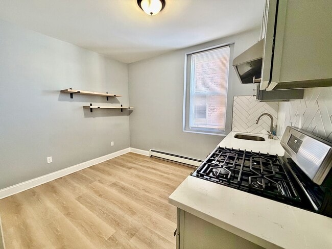 Photo - 160-164 Stuyvesant Ave