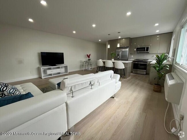 Building Photo - 1 Ocean Ave Unit 92 Rental