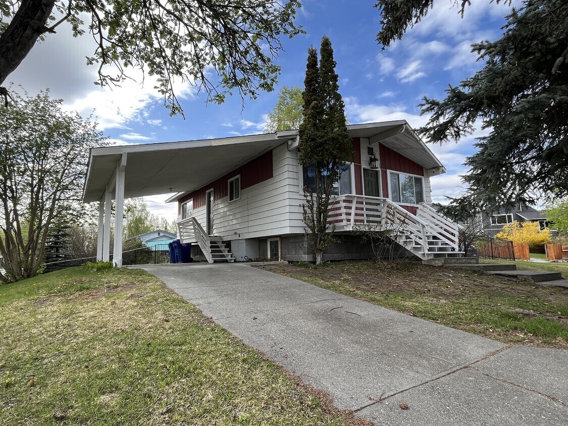 Photo - 3911 Dunsmuir Ct (Anchorage, AK)