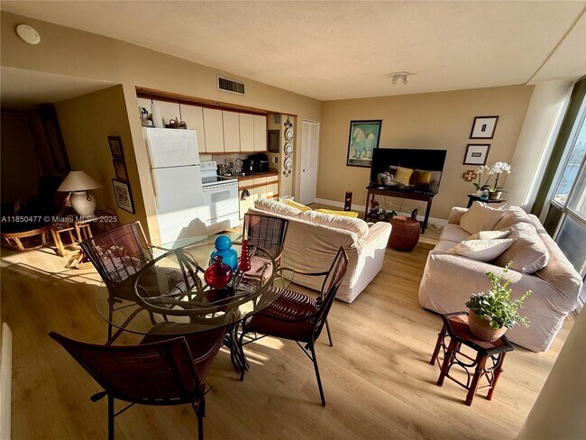 Photo - 900 Bay Dr Unit 713