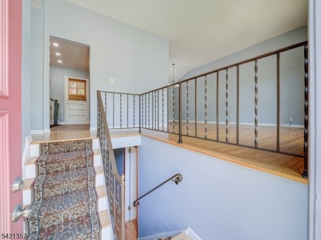 Photo - 50 Auburn Rd