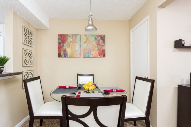 Four Winds Apartments