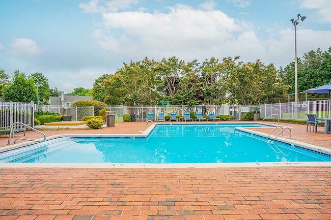 Building Photo - Park at Midtown Rental