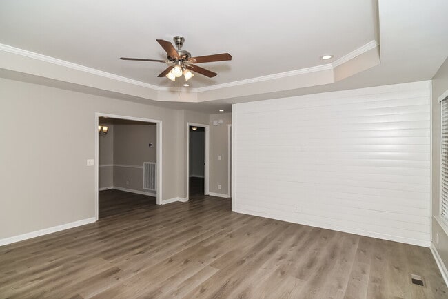 Photo - 1002 Wismar Ct