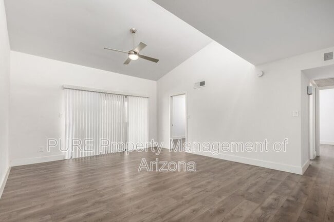 Photo - 6480 N 82nd St Unidad #2-238 Rental