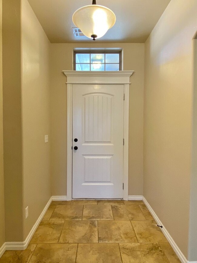 Photo - Beautiful 4 Bed, 2 Bath in Deer Creek Schools!