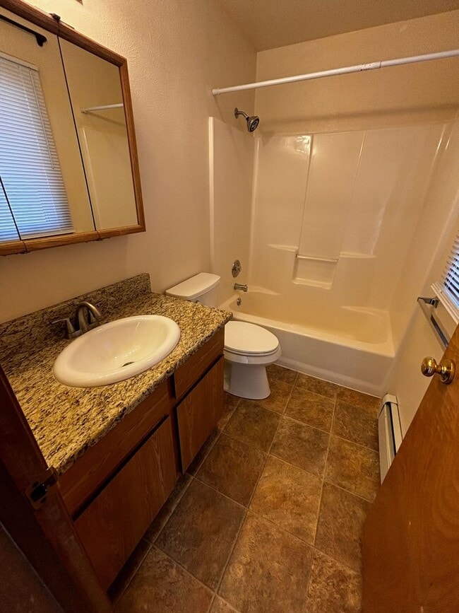 Photo - 111 Tyler Way Unit C