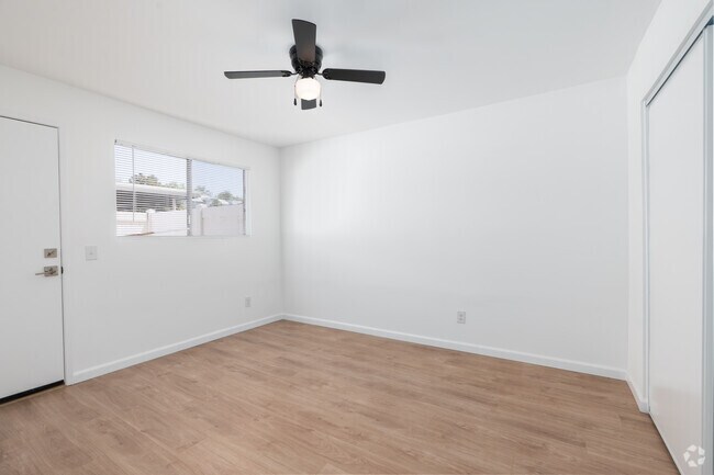 2BR, 1BA - 640SF - Primary Bedroom