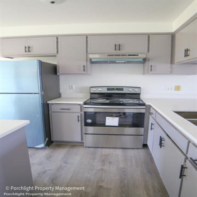 1313 Main St Unit D