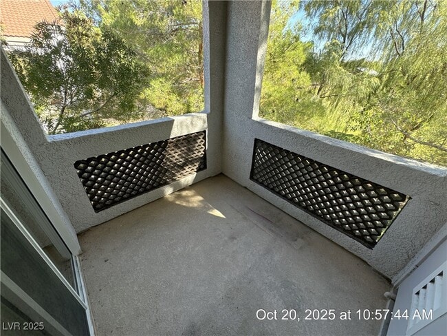 Building Photo - 700 Carnegie St Unit 3221