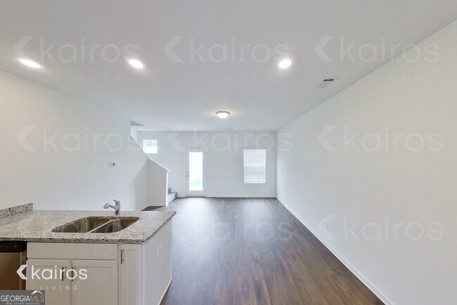 Photo - 145 Dudley Wy