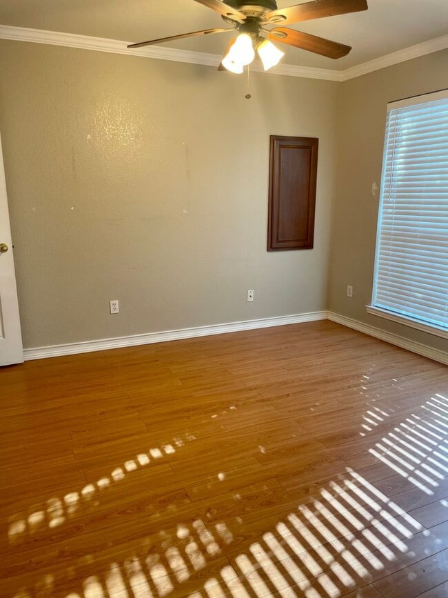 Photo - 3 Bedroom Townhouse for Lease