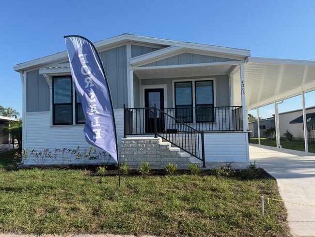 Building Photo - 4208 Long Lake Way