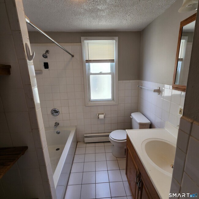 Photo - 664 W Main St Unit #2