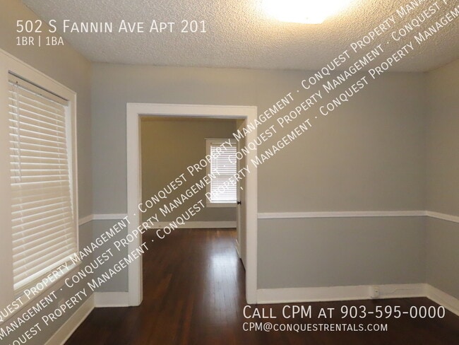 Photo - 502 S Fannin Ave
