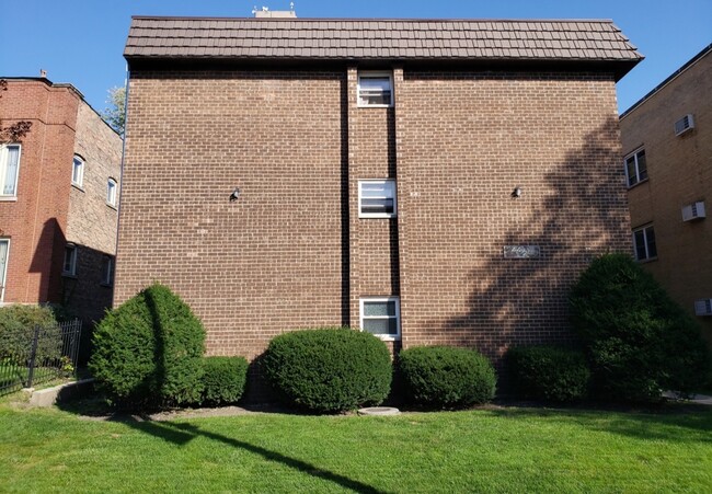 Building Photo - 244 S Marion St Unit 2B Rental