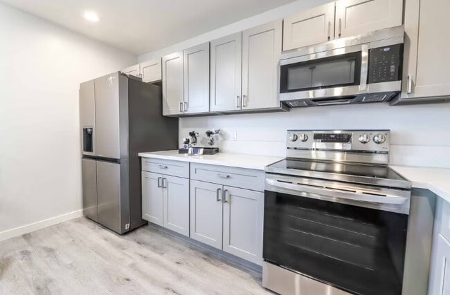 Photo - Oceanside Apartments