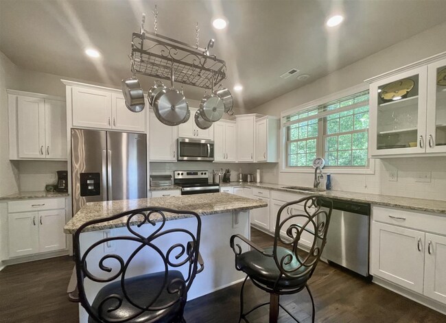 Photo - 165 Winged Foot Rd