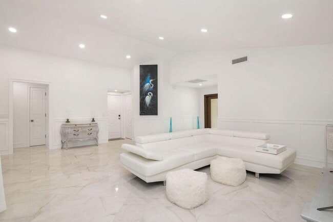 Photo - 16965 Freshwind Cir