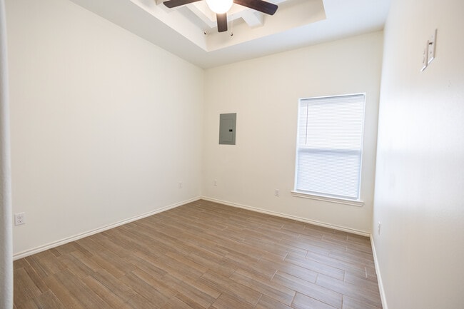 Photo - 420 Carlisle Ave Unit 1