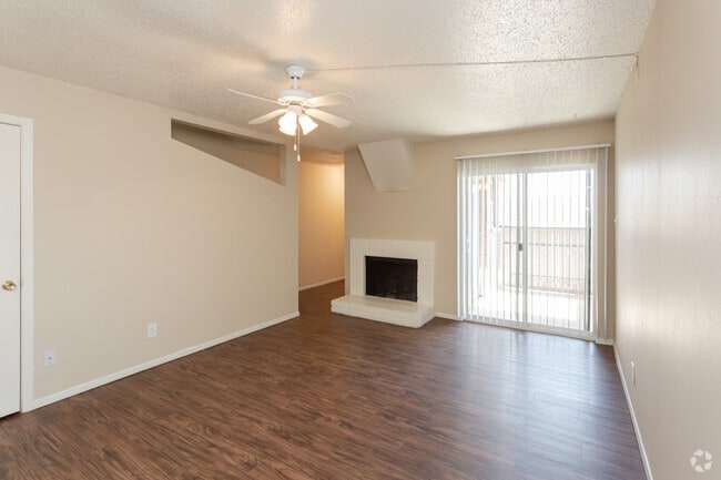 1BR 1.5BA - 844 SF