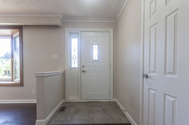 Photo - 1461 Moss Glen Rd