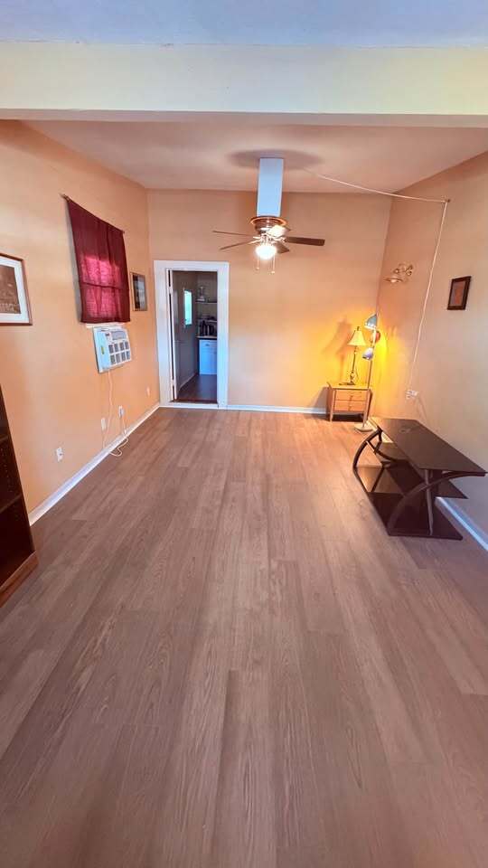 Photo - 3324 Webber St Unit Studio