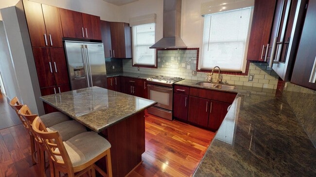 Photo - 1023 Magnolia St