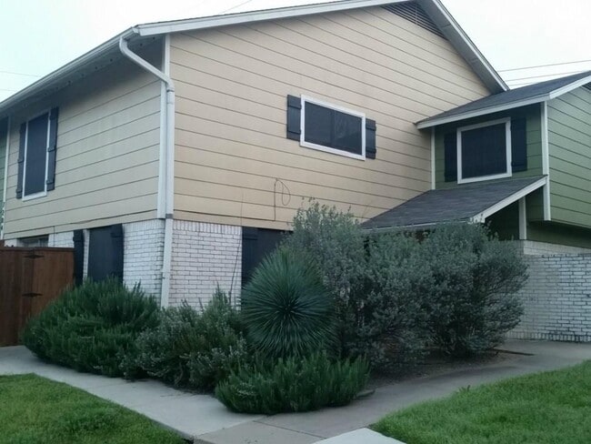 Photo - 7204 Creekside Dr