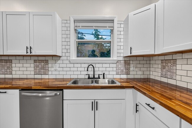 Photo - 1713 S Orchard Knob Ave