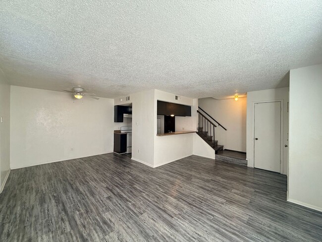 Photo - SECTION 8/HUD ACCEPTED - AVAILABLE NOW! Unit 4505 Westcliff Road - A