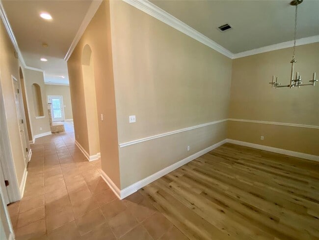 Photo - 5000 Mission Oaks Blvd