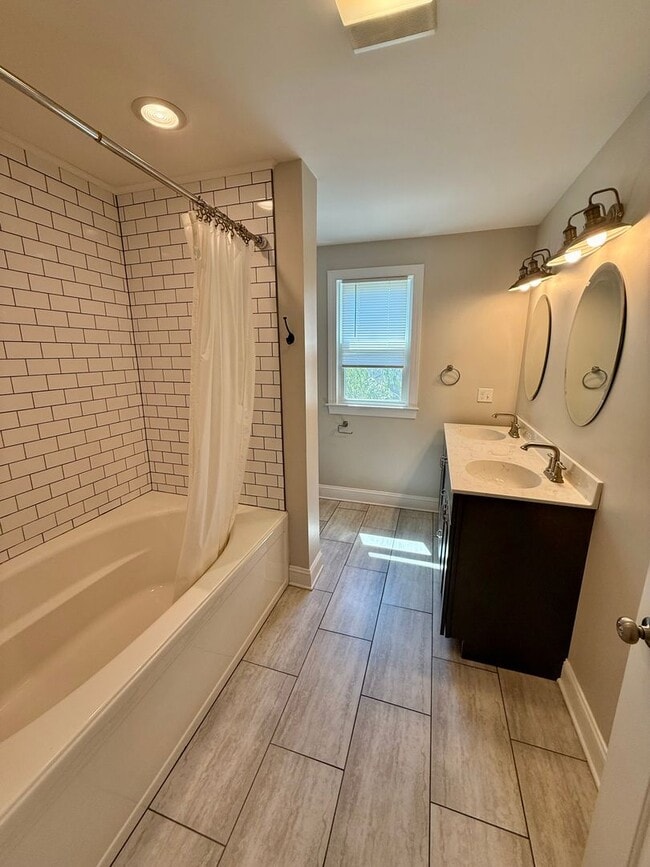 Photo - 3 Bedroom Home Available in Bath