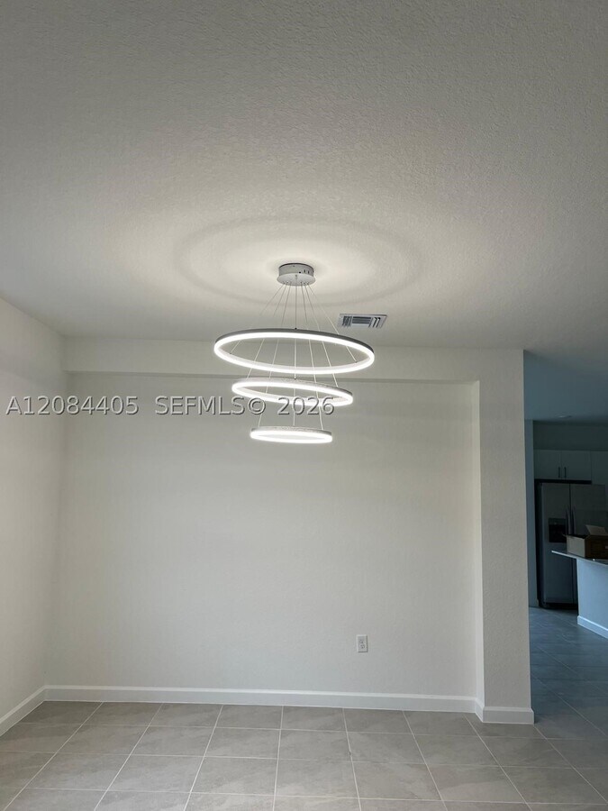 Photo - 2525 SE 29th Dr