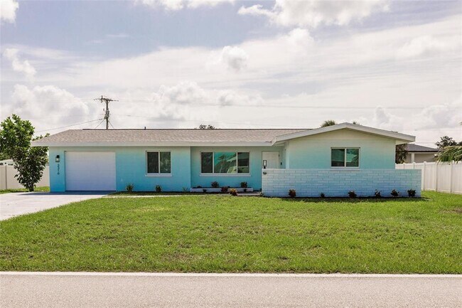 Building Photo - 3316 Port Charlotte Blvd Rental