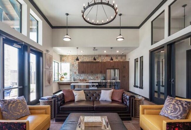 Photo - 4611 N Interstate 35 Frontage Rd Unidad a1