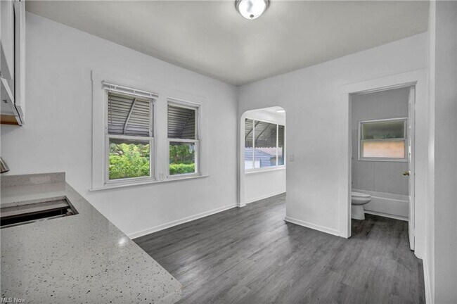 Photo - 4302 W 30th St Unit DN