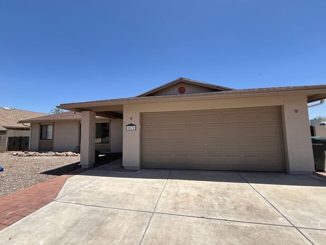 Building Photo - 2872 Canyon View Dr