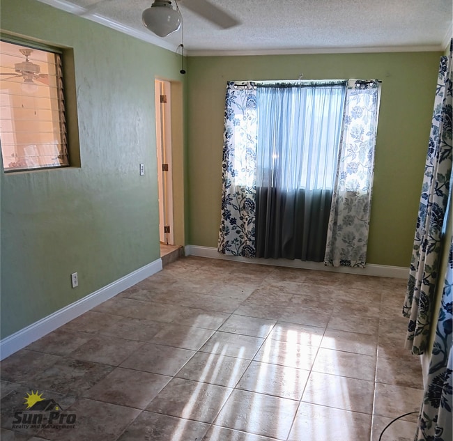 Photo - 619 Hudson St