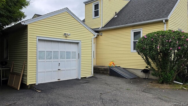 Photo - 27 Haines Blvd