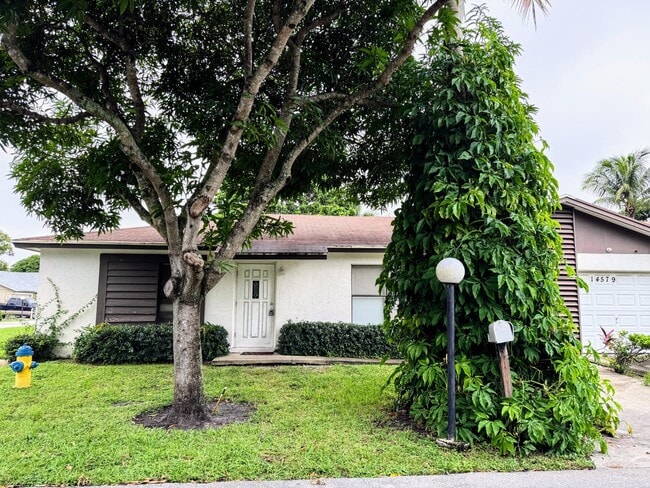 Building Photo - 14587 Wood Pine Dr
